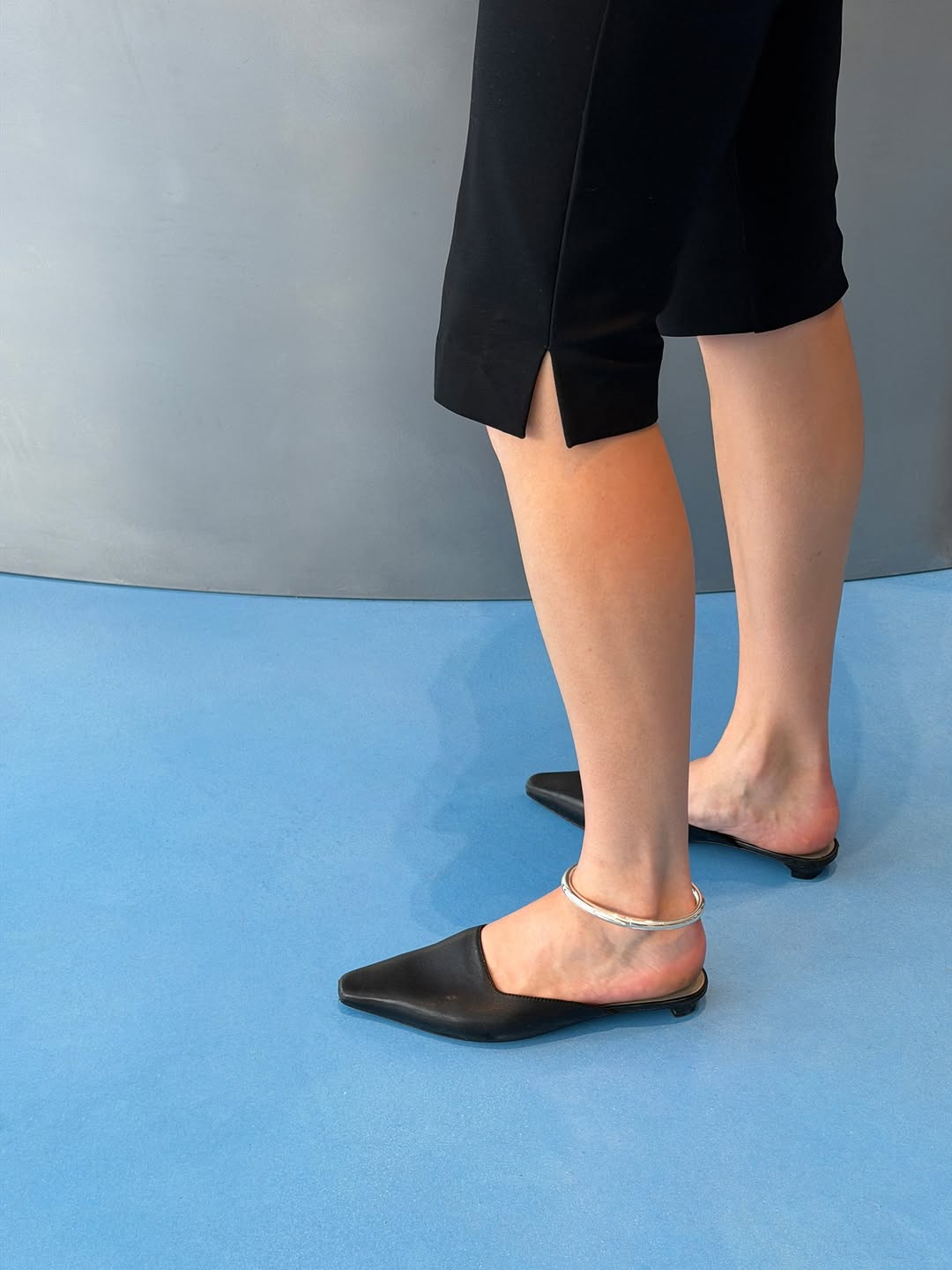 Anklet Awakening: Jenny Bird's Pulsara Dhani and Capri Steal the Scene